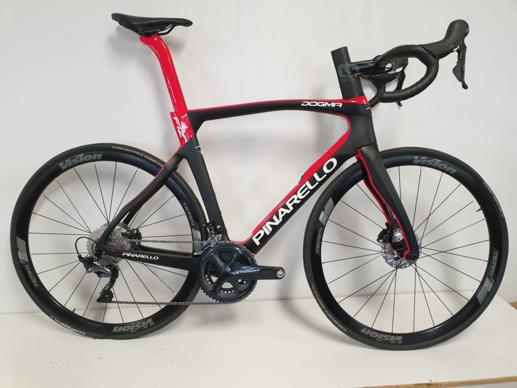 gespannen majoor Broers en zussen Pinarello Dogma F12 Disk 105 DI2 - Leisure World